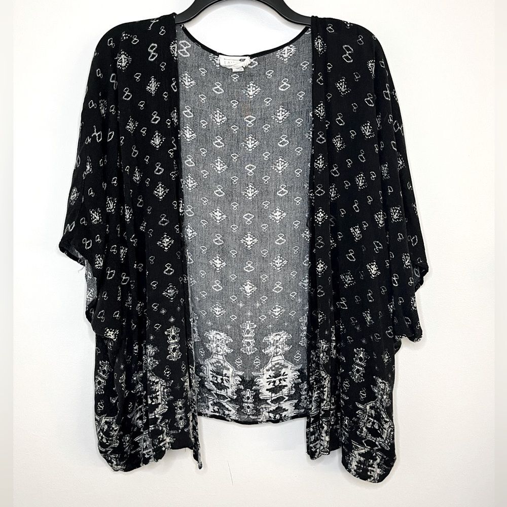 LA Hearts Black and White Patterned Coverup One Size